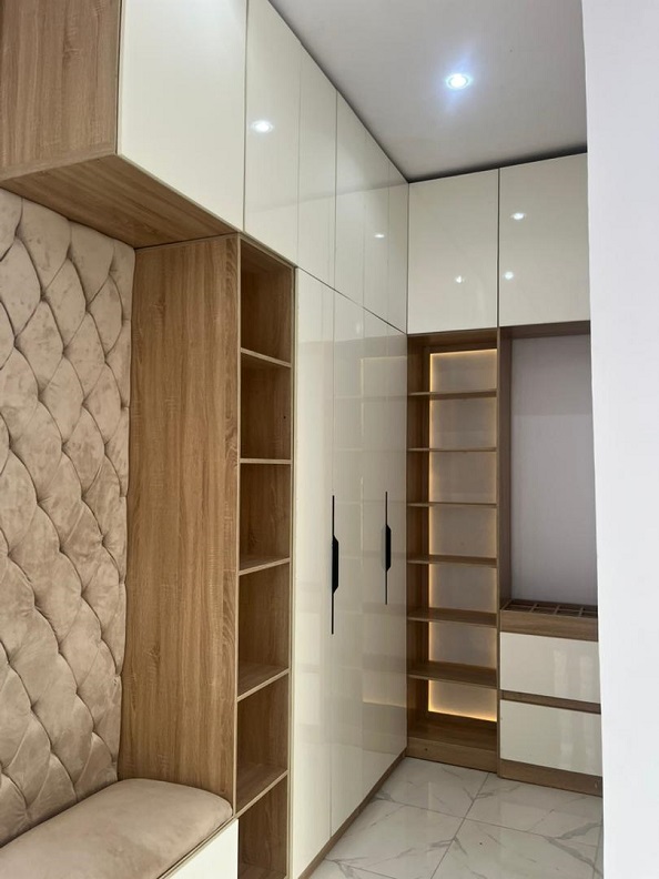 Semi-detached 4 Bedroom Fully Detached, BQ