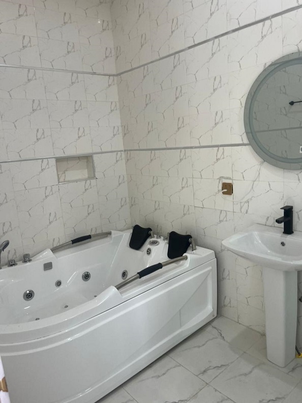 A 4-bedroom fully detached duple. All Ensuite